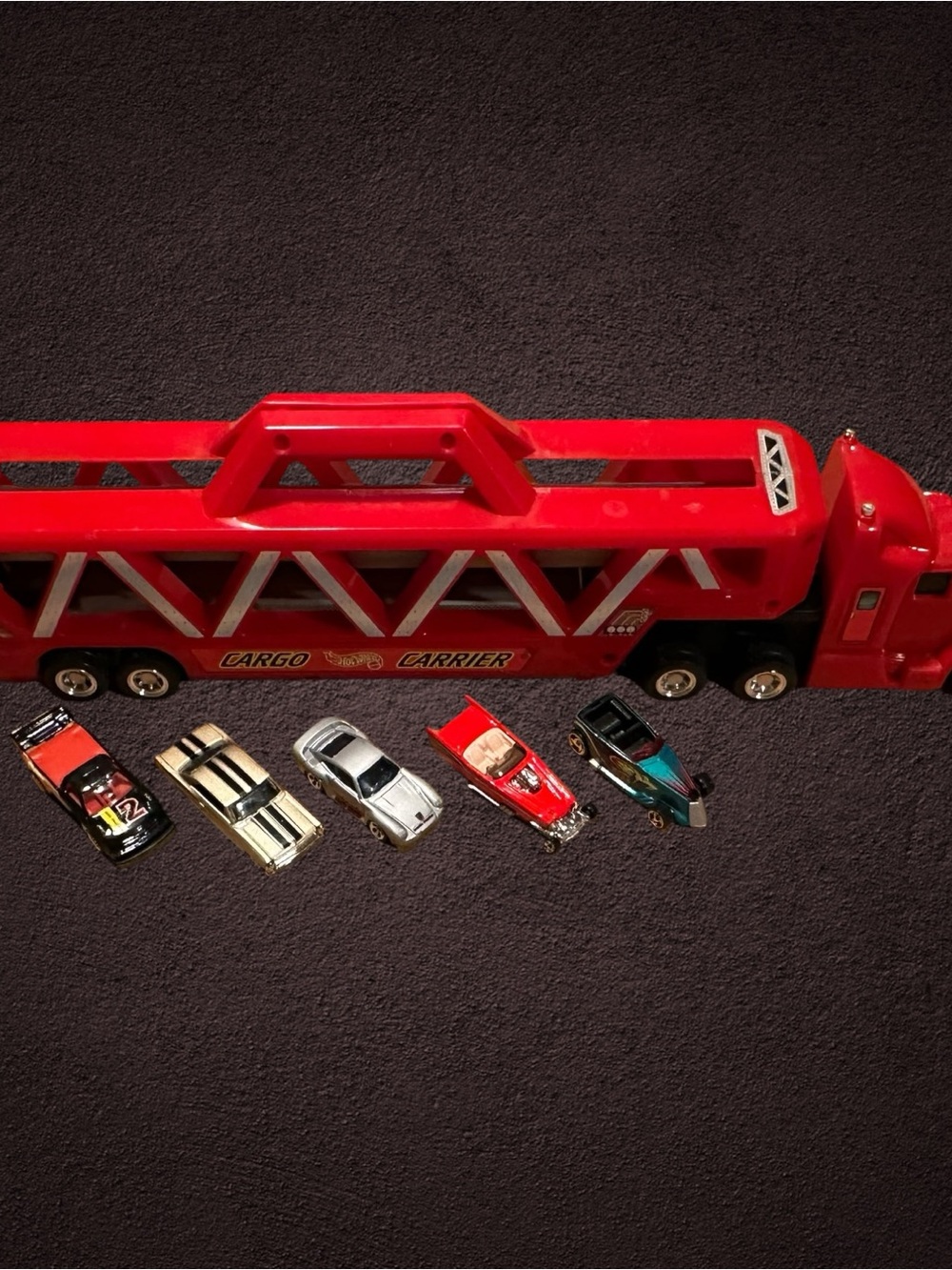 Vintage 1997 Hot Wheels Red Semi Truck and Car Transporter And 5 Cars